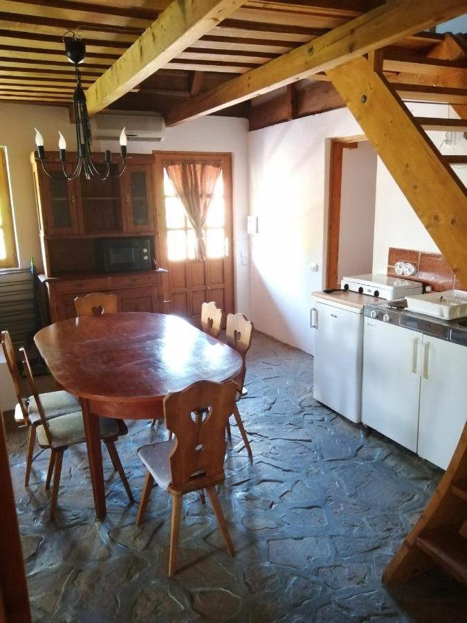 Lisztes Apartman Замарді Екстер'єр фото