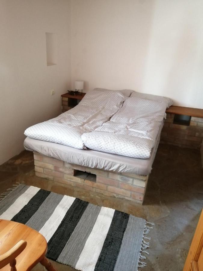 Lisztes Apartman Замарді Екстер'єр фото