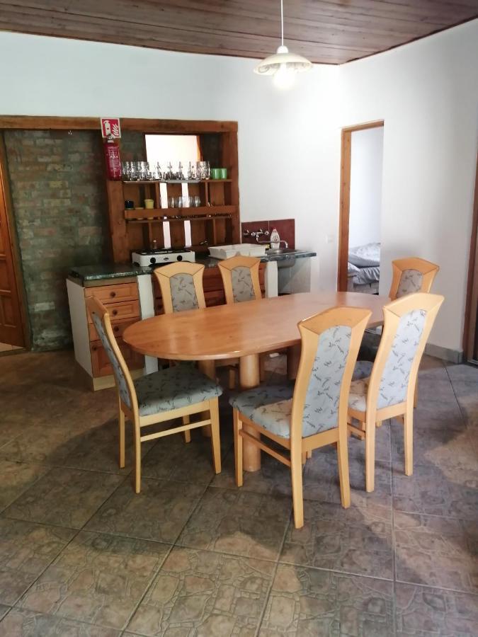 Lisztes Apartman Замарді Екстер'єр фото